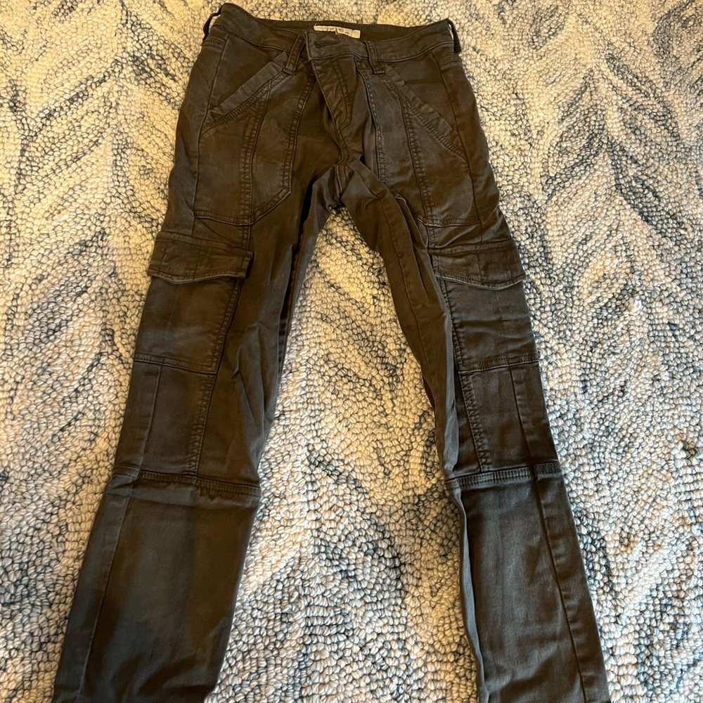 Joie army green cargo jeans size 25
